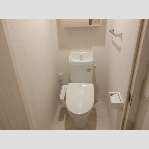 トイレ (温水洗浄暖房便座)