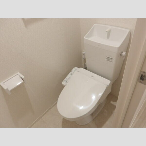 トイレ (温水洗浄暖房便座)