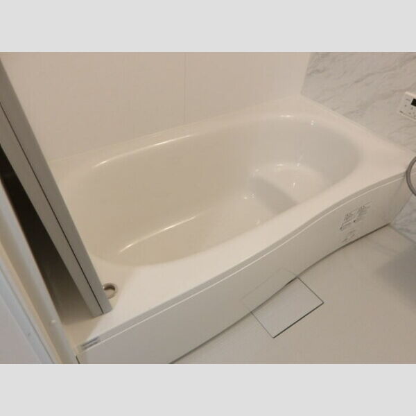 バス (追い焚き給湯機能付き浴室)