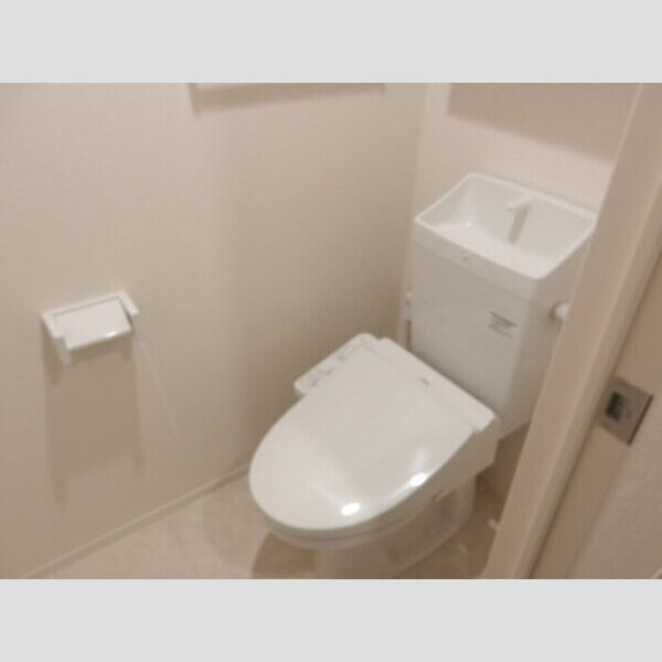 トイレ (温水洗浄暖房便座)