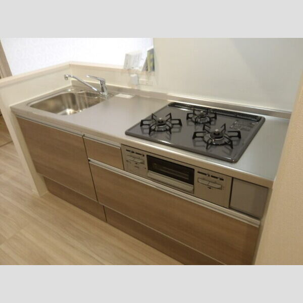 キッチン (対面式3口ガスコンロ付システムキッチン)