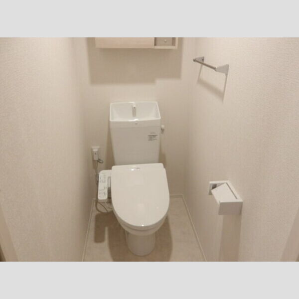 トイレ (温水洗浄暖房便座)