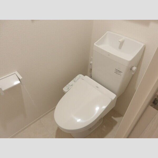 トイレ (温水洗浄暖房便座)