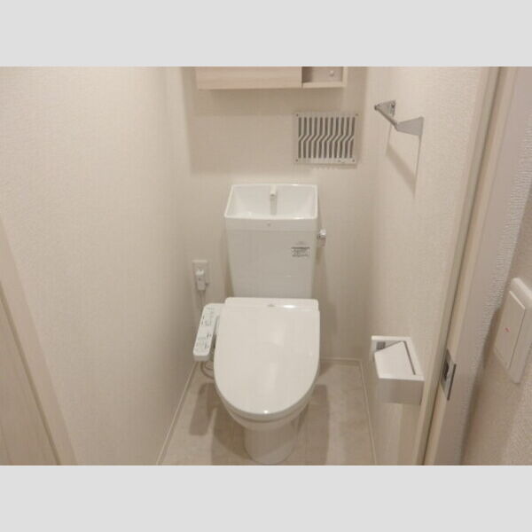 トイレ (温水洗浄暖房便座)