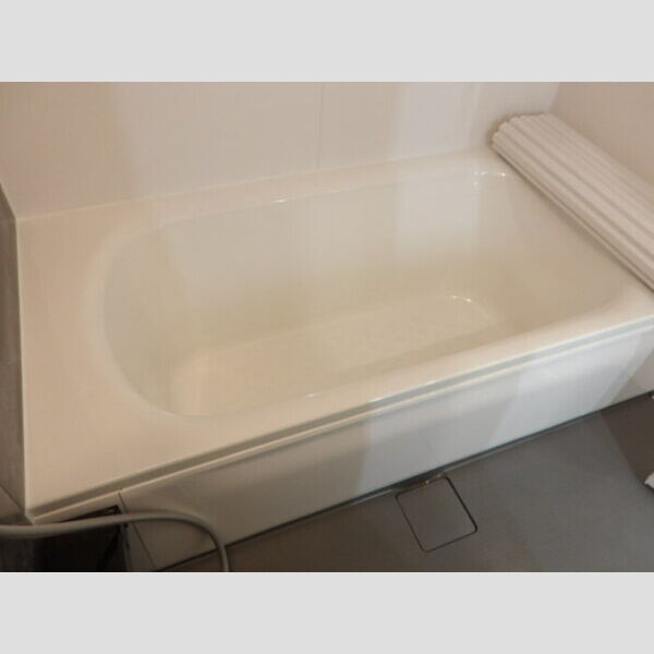 バス (追い焚き給湯機能付き浴室)