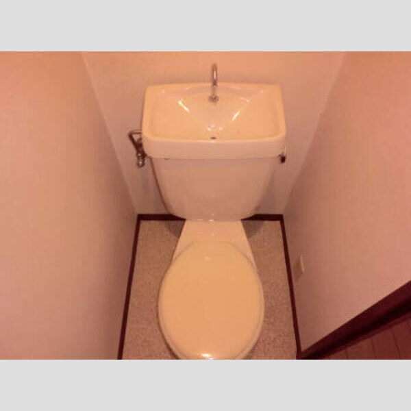 トイレ (トイレ107)