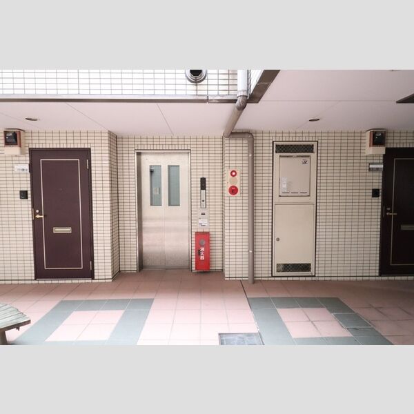 現地周辺 (エレベーター)