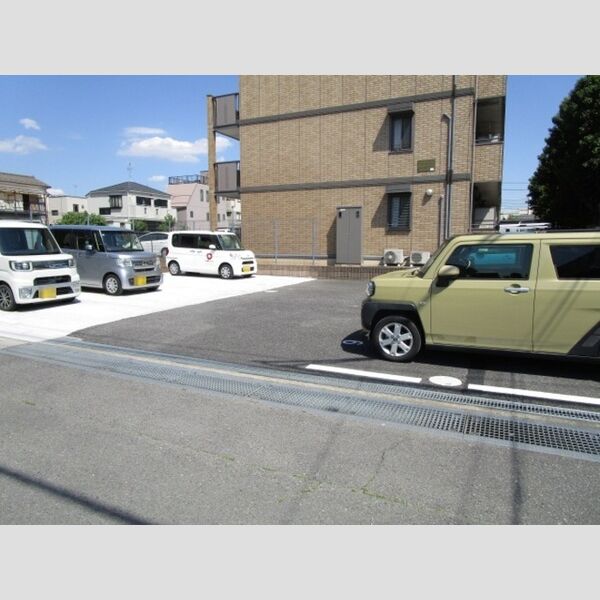 駐車場 (駐車場)