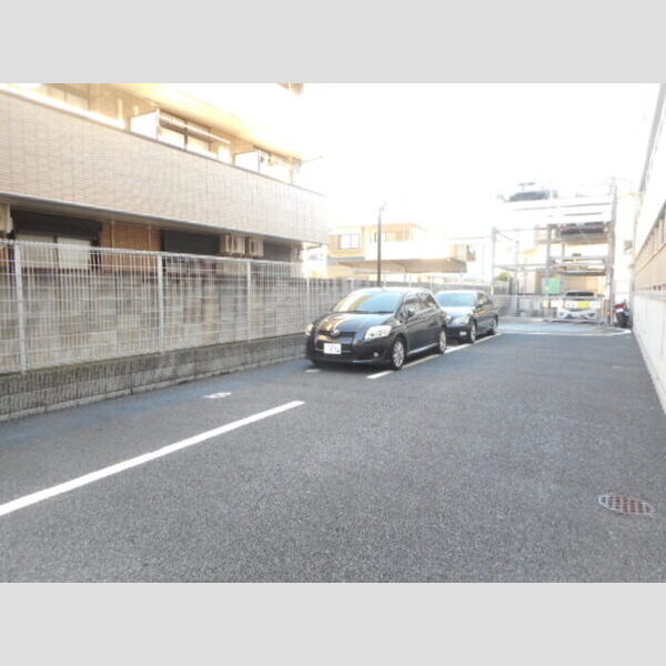 駐車場 (駐輪場)