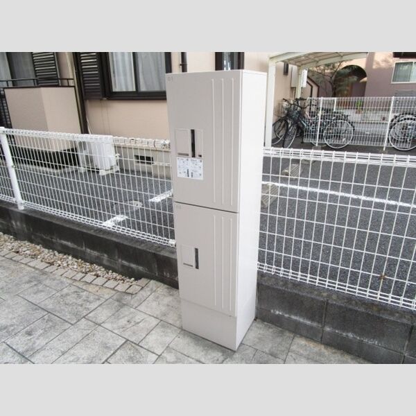 現地周辺 (宅配ボックス)