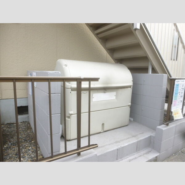 現地周辺 (入居者様専用ゴミストッカー)