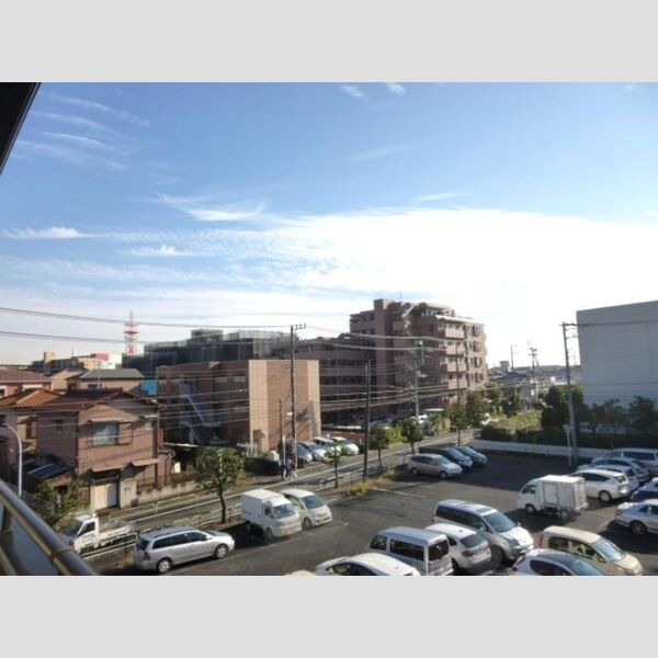 現地周辺 (303バルコニーからの眺望)