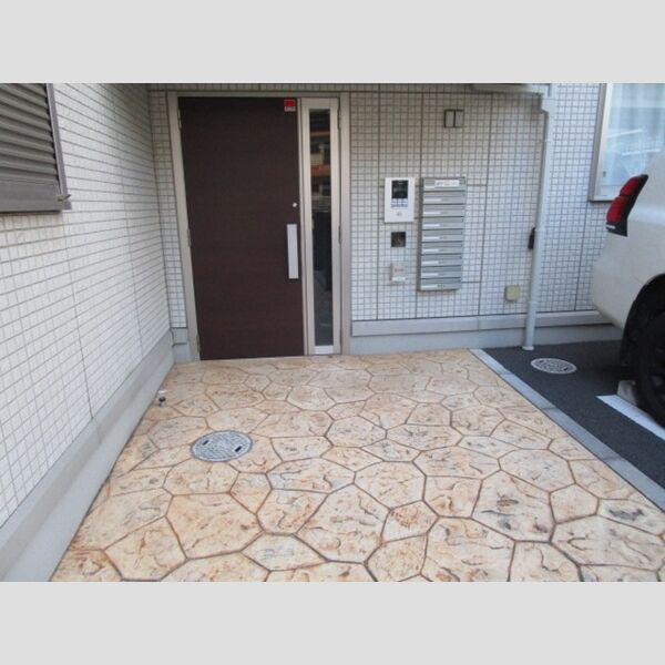 エントランス (エントランス)