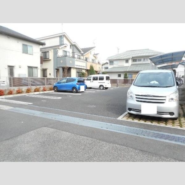 駐車場 (駐車場(要空き確認))