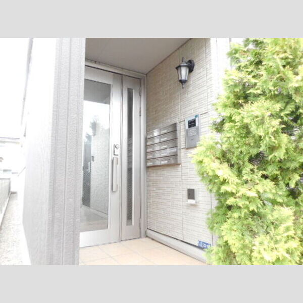 エントランス (エントランス)