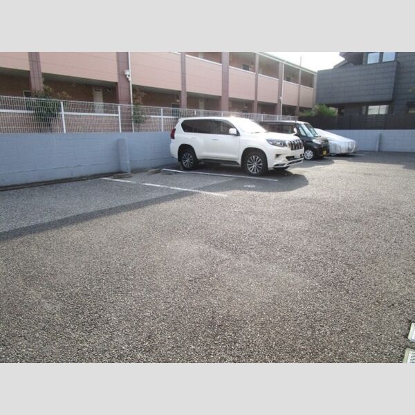 駐車場 (駐車場(要空き確認))