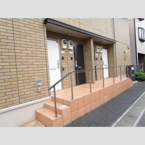 エントランス (エントランス)