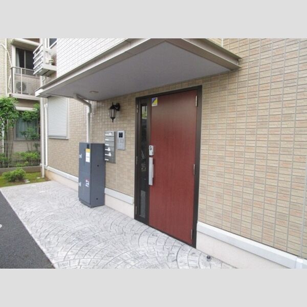 エントランス (エントランス)