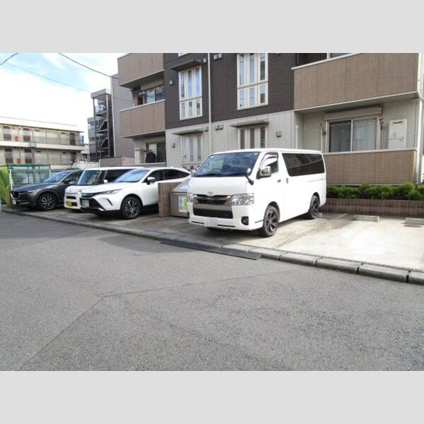 駐車場 (駐車場(要空き確認))