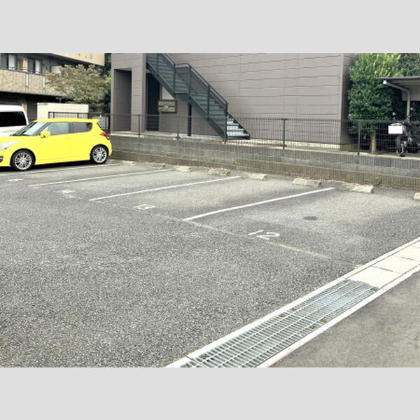 駐車場 (駐車場(要空き確認))