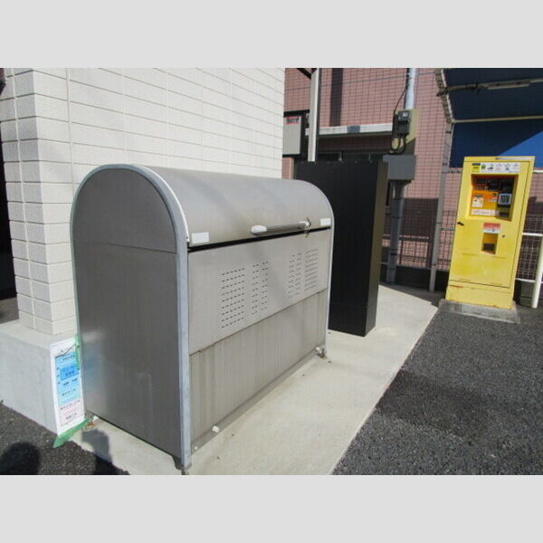 現地周辺 (入居者様専用ゴミストッカー)
