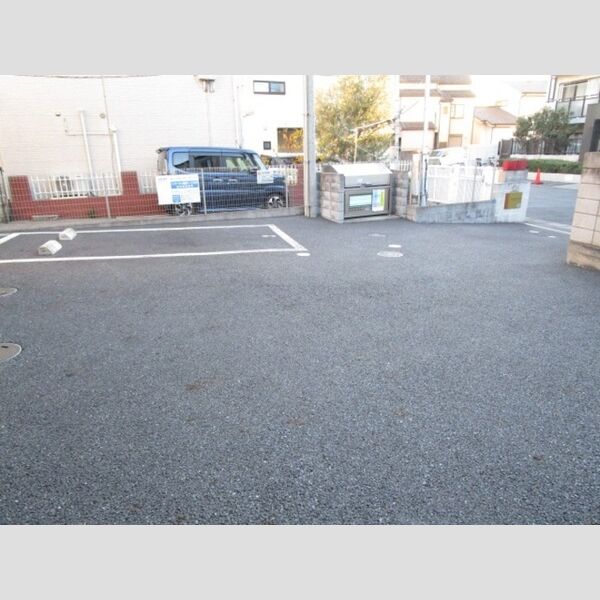 駐車場 (駐車場(要空き確認))