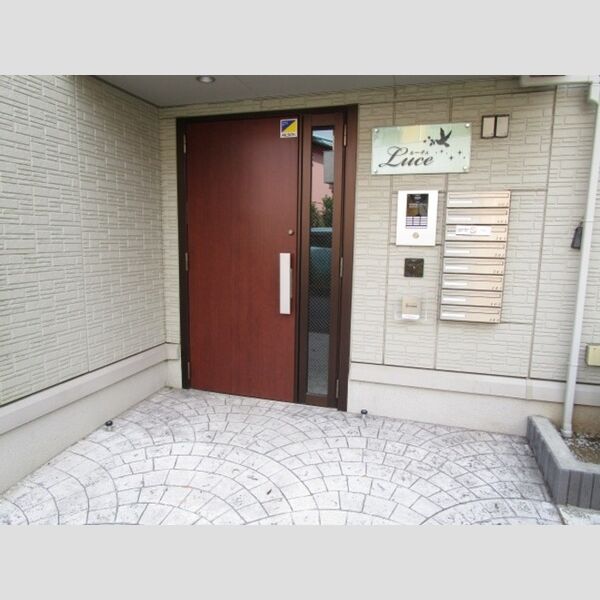 エントランス (オートロック付きエントランス)
