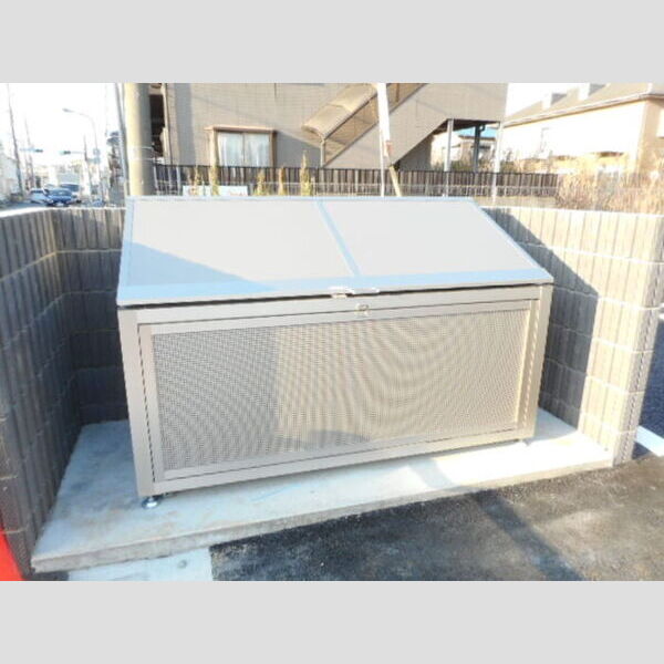 現地周辺 (入居者様専用ゴミストッカー)
