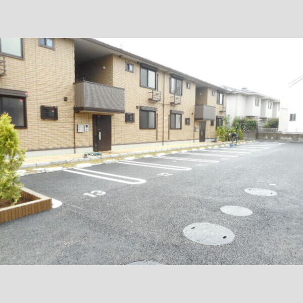 駐車場 (駐車場)