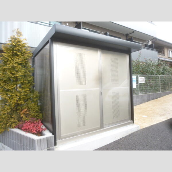 現地周辺 (入居者様専用ゴミストッカー)