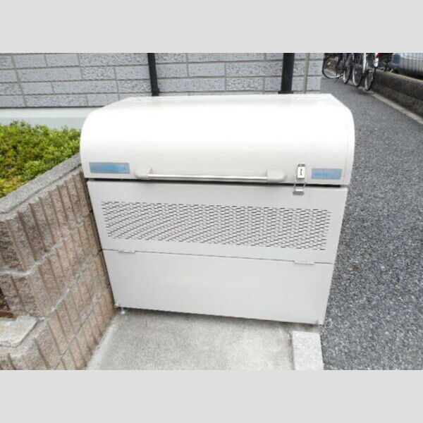 現地周辺 (入居者様専用ゴミストッカー)