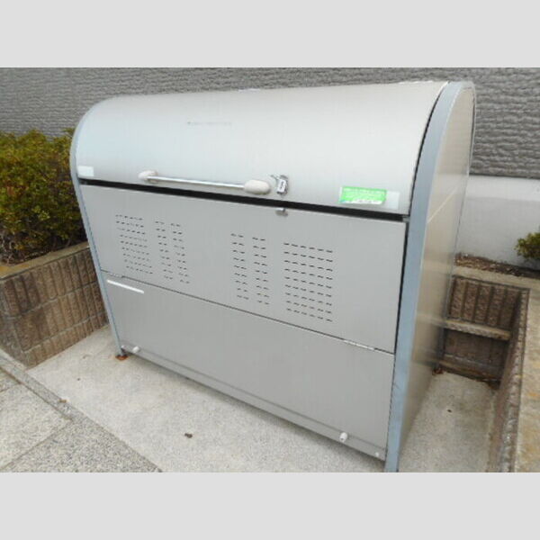 現地周辺 (入居者様専用ゴミストッカー)