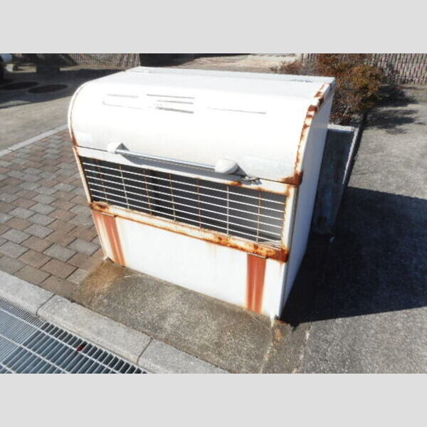 現地周辺 (入居者様専用ゴミストッカー)