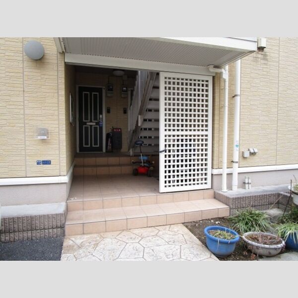 エントランス (エントランス)