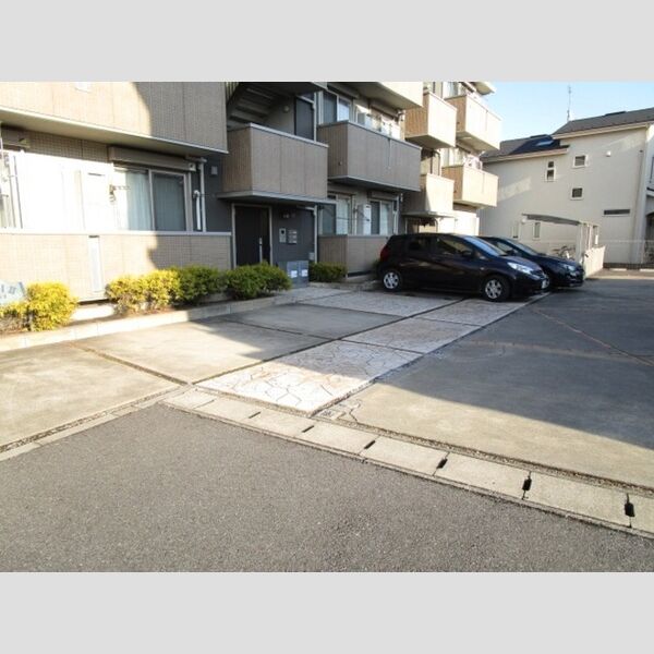 駐車場 (駐車場(要空き確認))