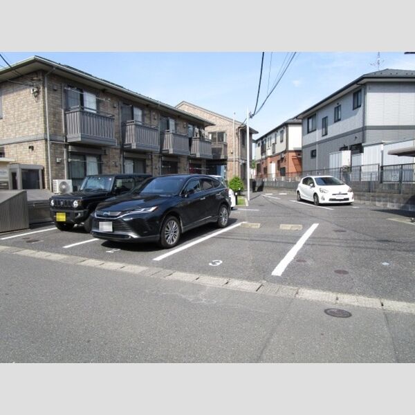 駐車場 (駐車場)