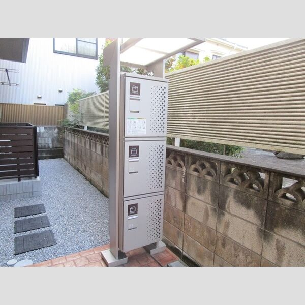 現地周辺 (宅配ボックス)