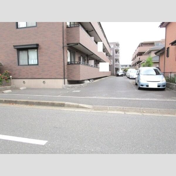 駐車場 (駐車場(要空き確認))