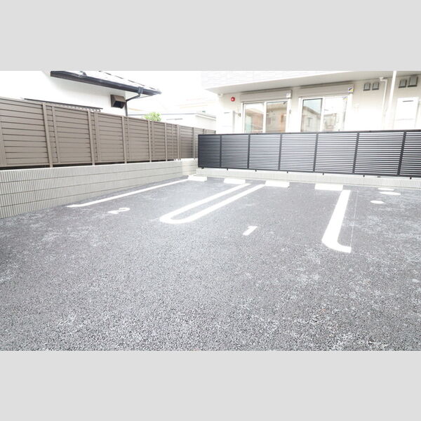 駐車場 (駐車場(要空き確認))