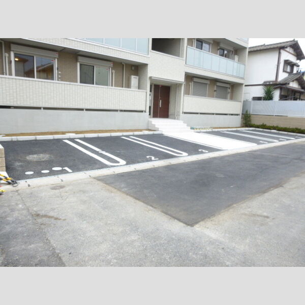 駐車場 (駐車場(要空き確認))