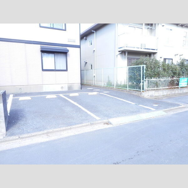 駐車場 (駐車場(要空き確認))