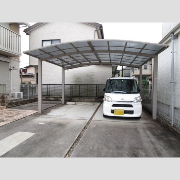 駐車場 (駐車場)