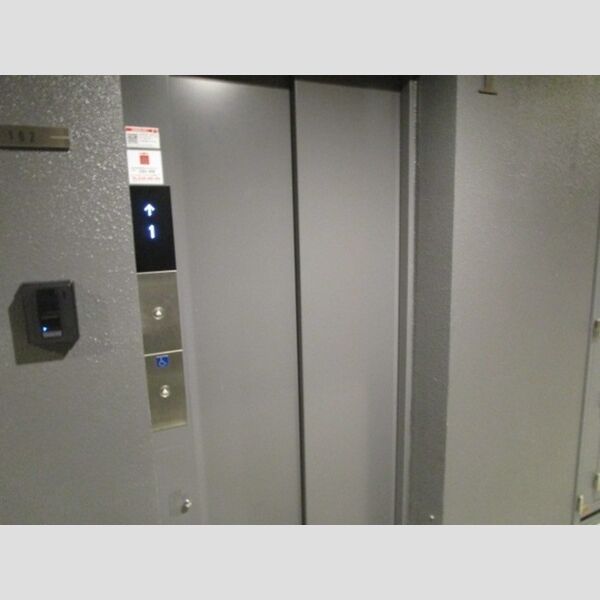 現地周辺 (エレベーター)