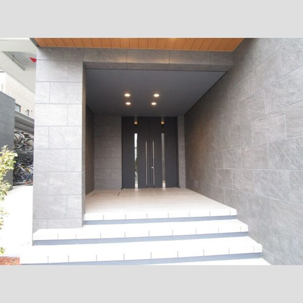 エントランス (エントランス)