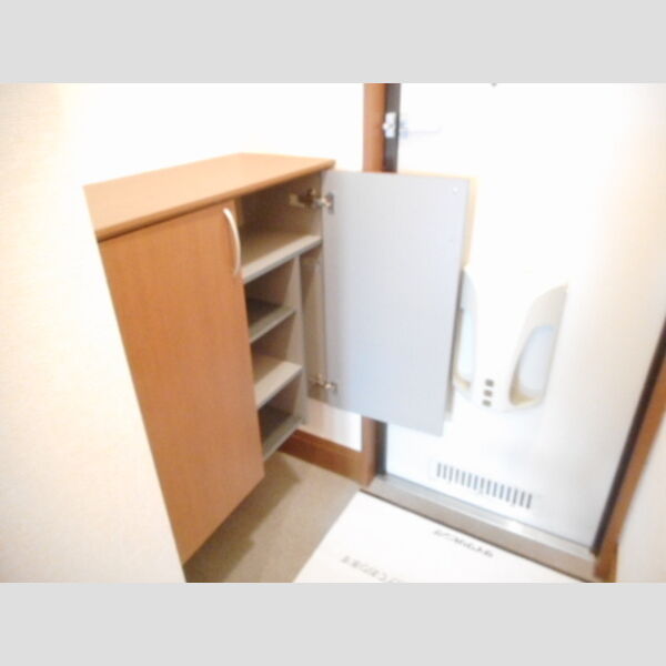 玄関 (シューズBOX)