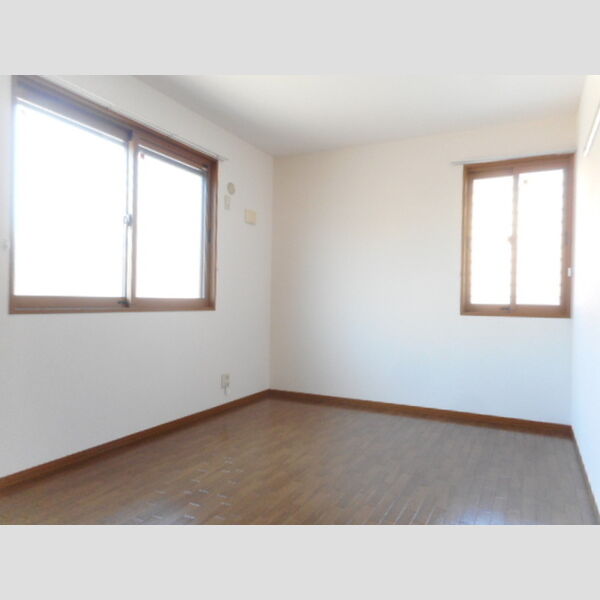 その他 (北側洋室)