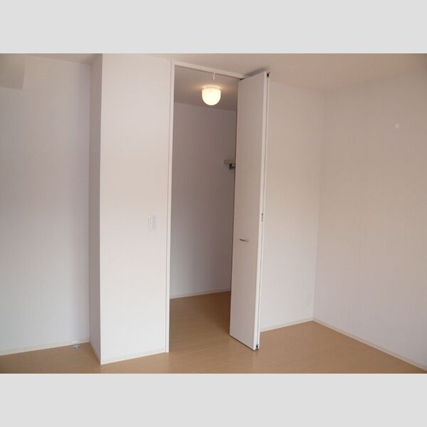 収納 (ウォークインクローゼット)