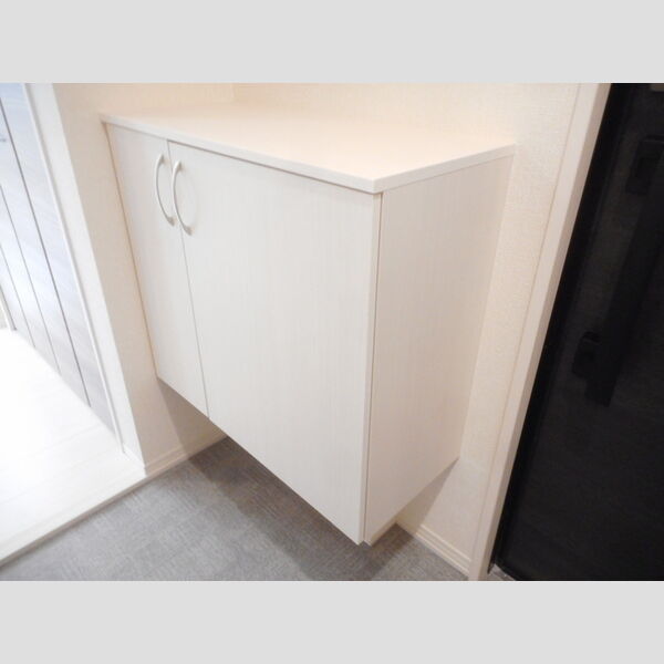 玄関 (シューズBOX)