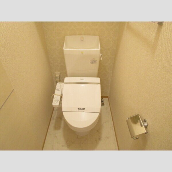 トイレ (温水洗浄暖房便座)
