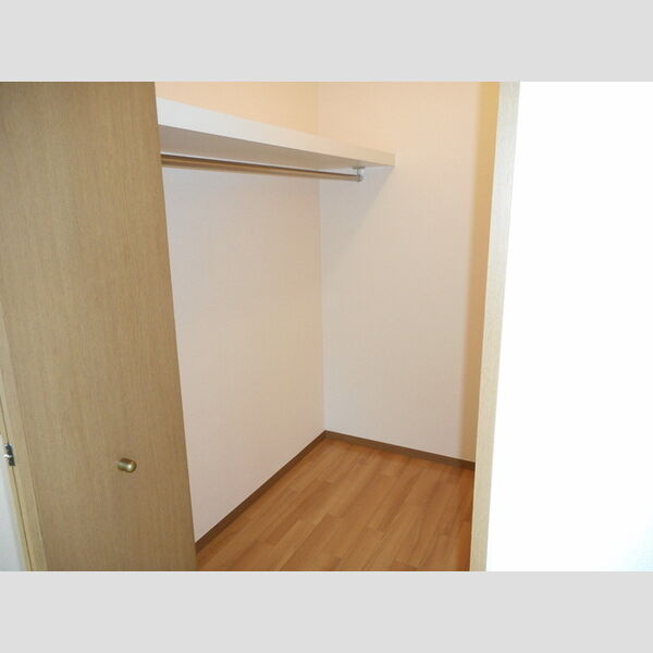 収納 (ウォークインクローゼット)